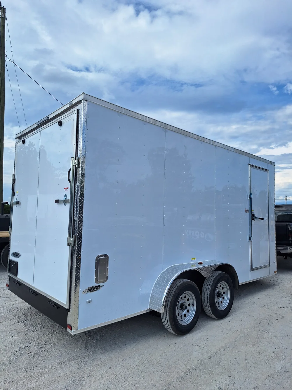 7′ x 16′ x 7′ Enclosed Trailer w/Ramp Door 7′ x 16′ x 7′ Enclosed Trailer w/Ramp Door